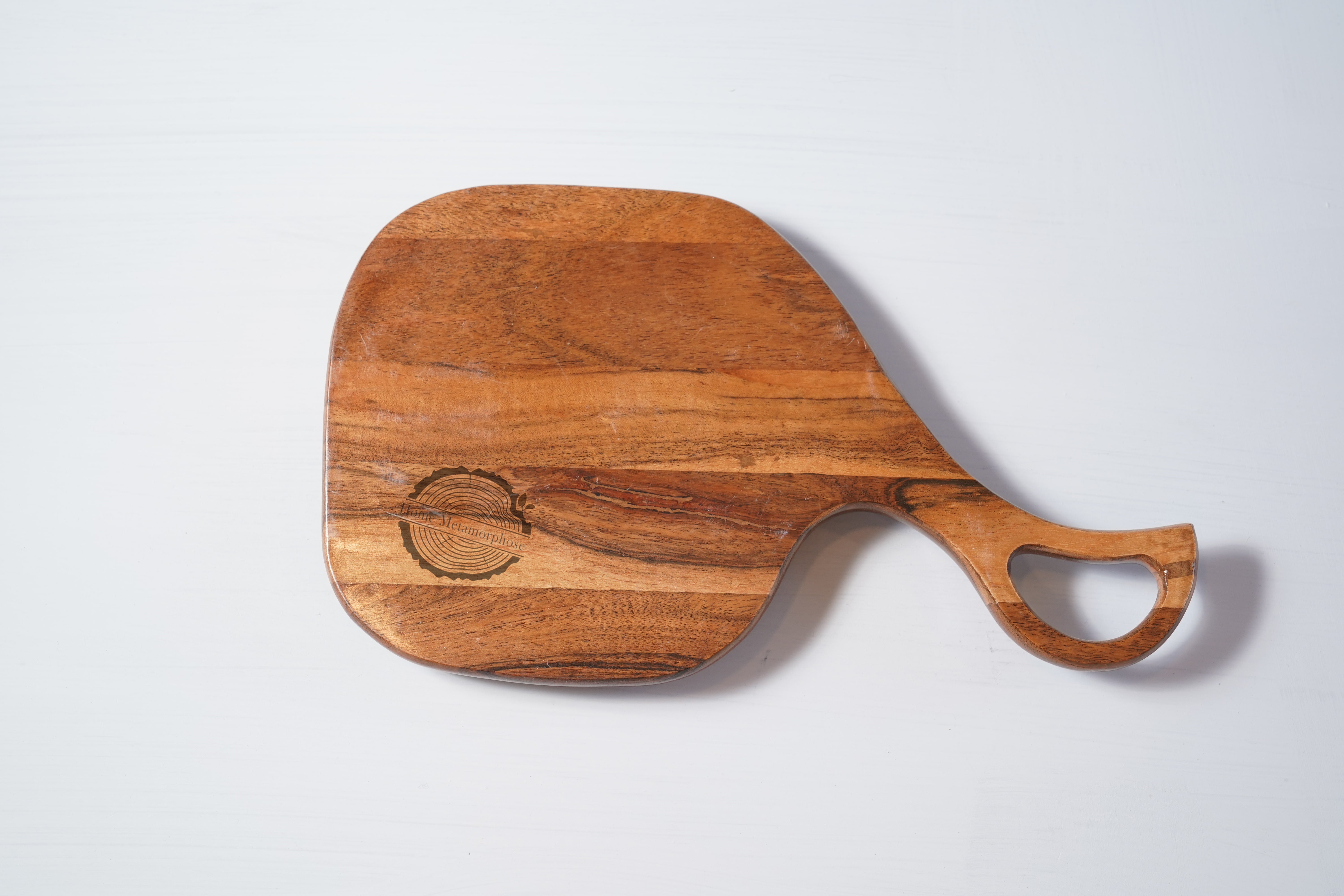Round with Handle Mango Wood Cutting Board - Wooden Kitchen Chopping Boards for Meat, Cheese, Bread, Vegetables &Fruits- Knife Friendly Kitchen Butcher Block